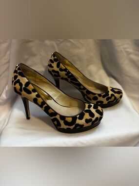 Michael Kors Leopard Print Pumps